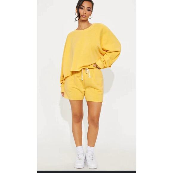 So Soft Washed Fleece Short Set - Yellow-Fashion Nova size Large - Picture 1 of 6